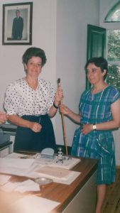 Año 1990. Sotillo del Rincón. Maria Luisa Gómez y su hermana, alcaldesa y empresaria.