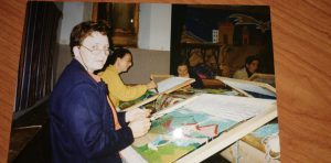Año 1990. Rioseco. Mujeres en taller de tapices