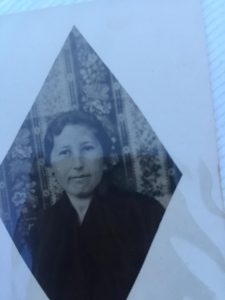 aÑO 1954. Abión. Modesta Andrés, propietaria de la posada.