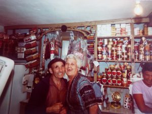 Año 1985. Barahona. Propietaria de bar-tienda.